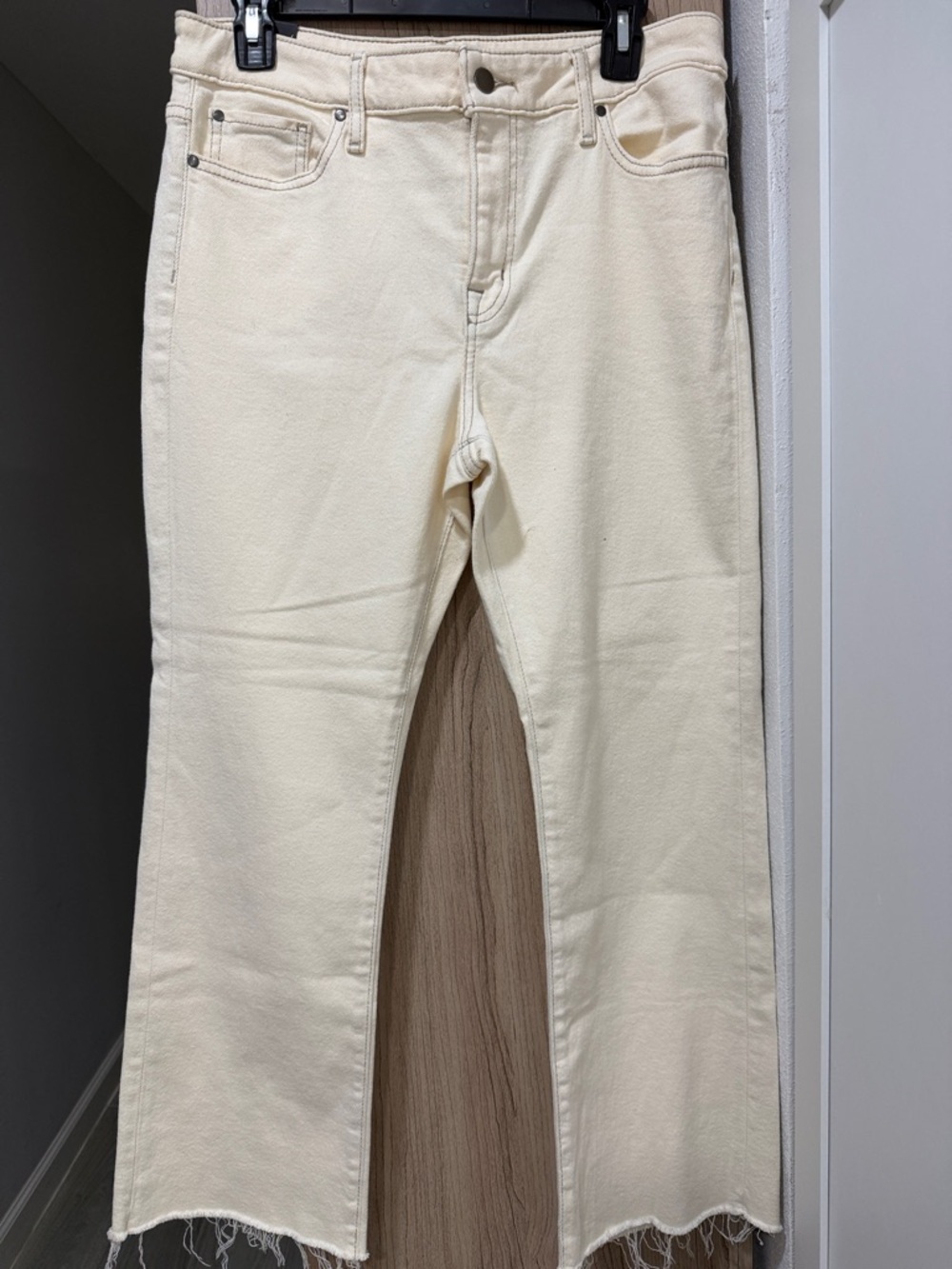 Treasure & Bond Mid Rise Kick Flare Frayed Hem  Size 31